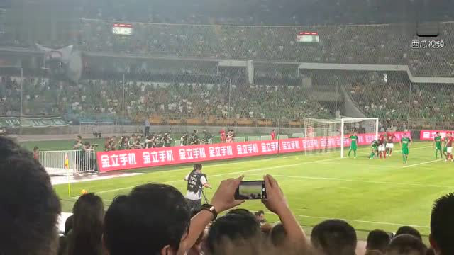 国安vs泰安足球直播视频，一场真实到像在阳台边看边唠的比赛