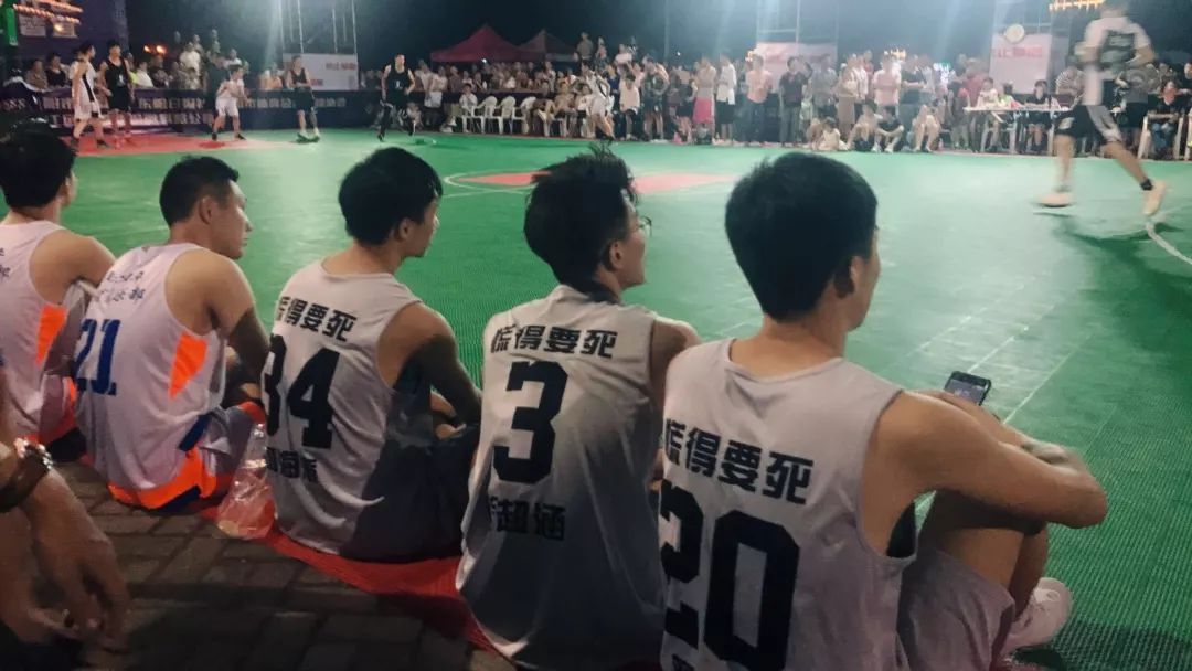 义乌vs东阳篮球直播视频，一场横店边上的民间篮球狂想曲
