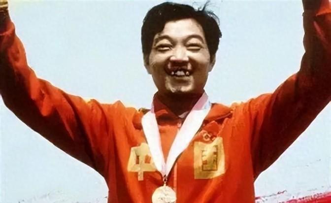 中国vs美国的直播视频，两个超级大国的数字擂台，谁更懂看得见的较量？