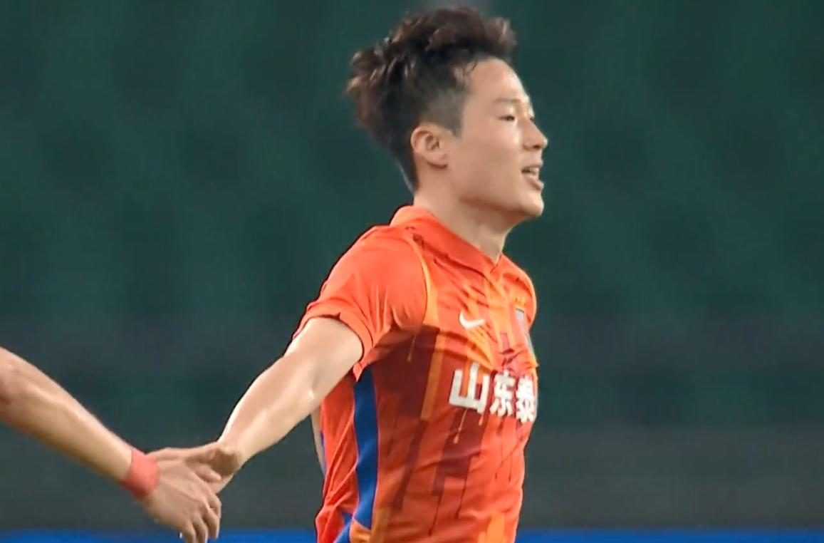 北京国安2-0复仇泰山，一场激情四溢的足球盛宴