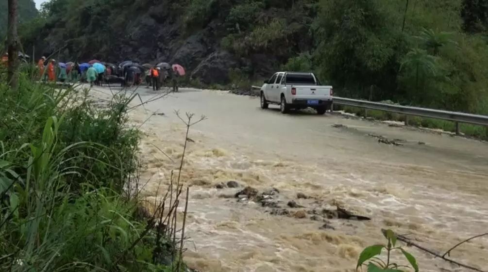 广西暴雨灾害,6人遇难,11人失联的沉重时刻 广西暴雨灾害,6人遇难,11人失联的沉重时刻