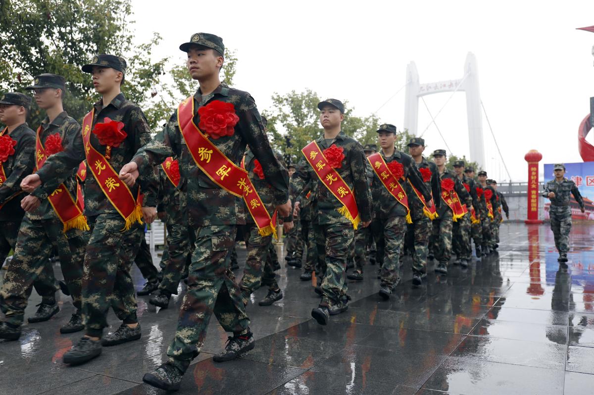 有一种安心叫子弟兵来了