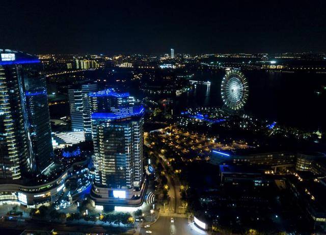 纽约vs苏州夜景直播视频，两座不夜城，一场视觉的双城记