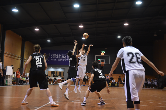 山东 vs 清华篮球直播视频，一场大学篮球的南北对话背后藏着什么？